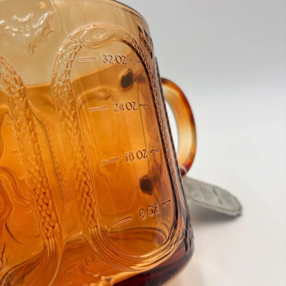 Cook With Color CWC Amber Glass Measuring Cup 32oz Spiders Snakes Bats Halloween